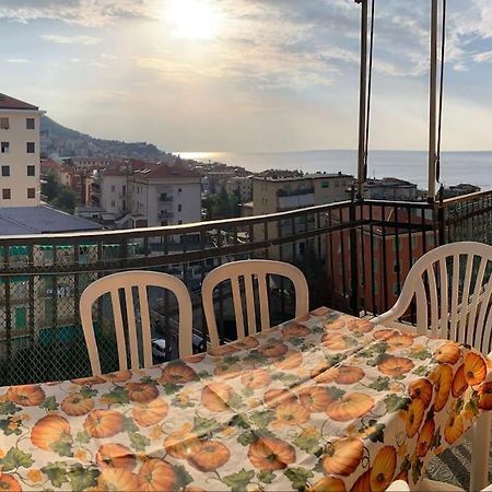 Vista Mare Con Ogni Comfort Varazze Exterior foto